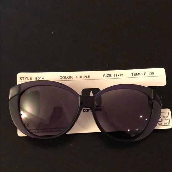 *Missing left screw* please read description. New converse Purple sunglasses - Picture 5 of 9